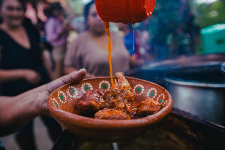 Sabores de Jalisco: La Auténtica Birria de Res